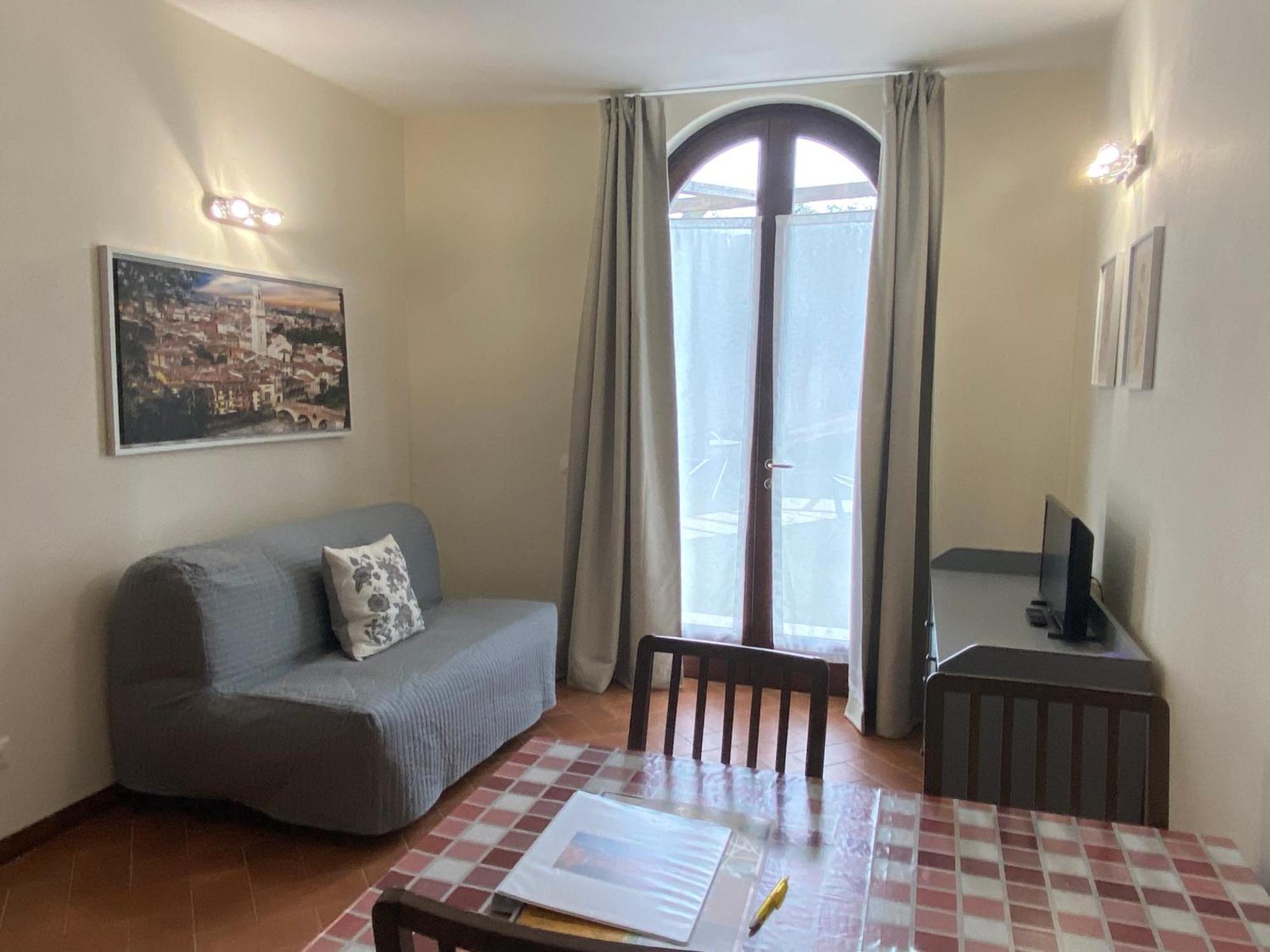 Residenza Cipressi E Olivi Lägenhet Verona Exteriör bild