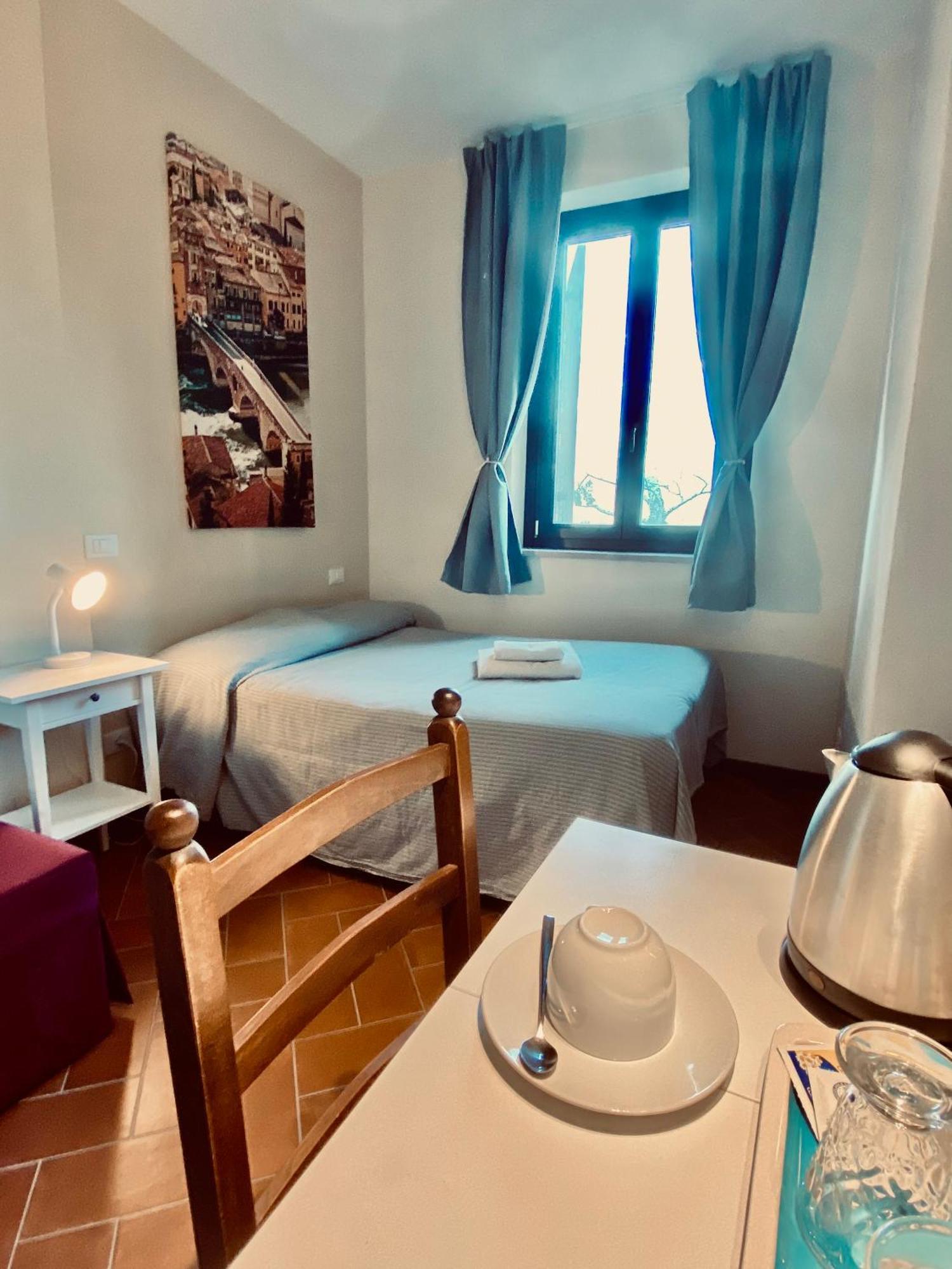 Residenza Cipressi E Olivi Lägenhet Verona Rum bild